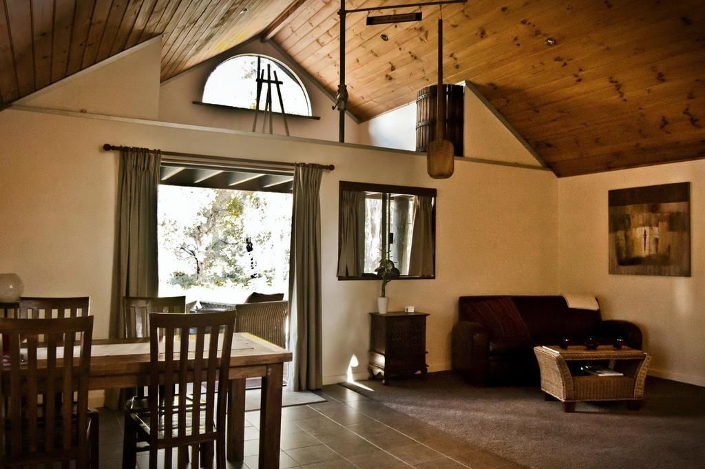 Scotsdale Valley Studios Harewood Номер фото